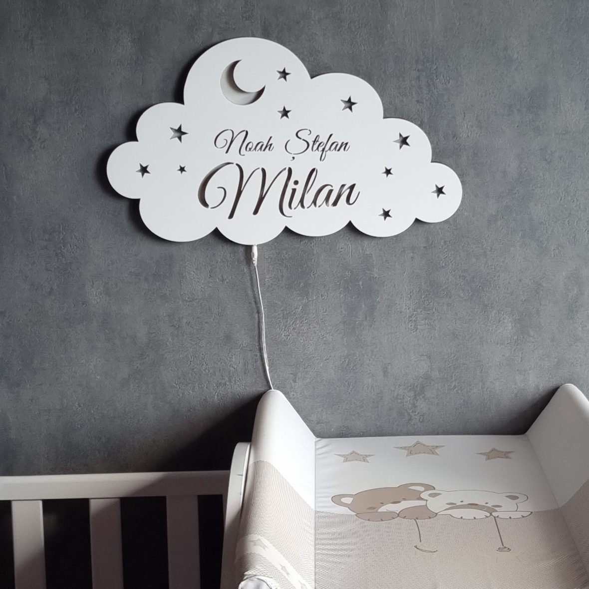 Lampa veghe norisor alba, personalizata cu 3 nume