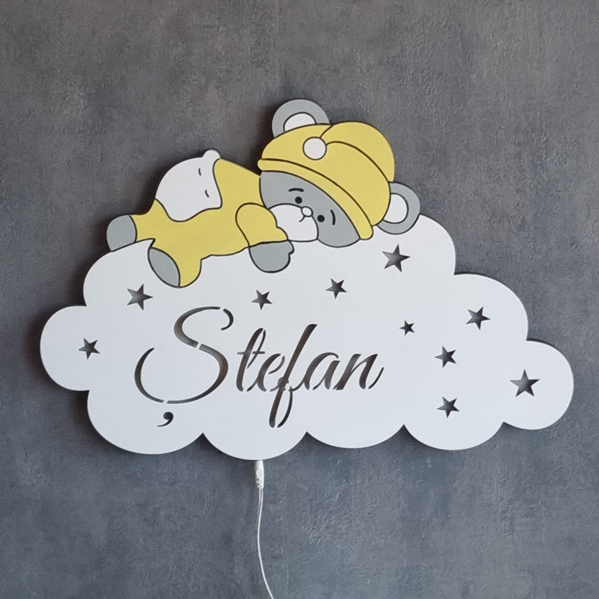 Lampa de veghe personalizata cu nume si ursulet pe nor galben-gri