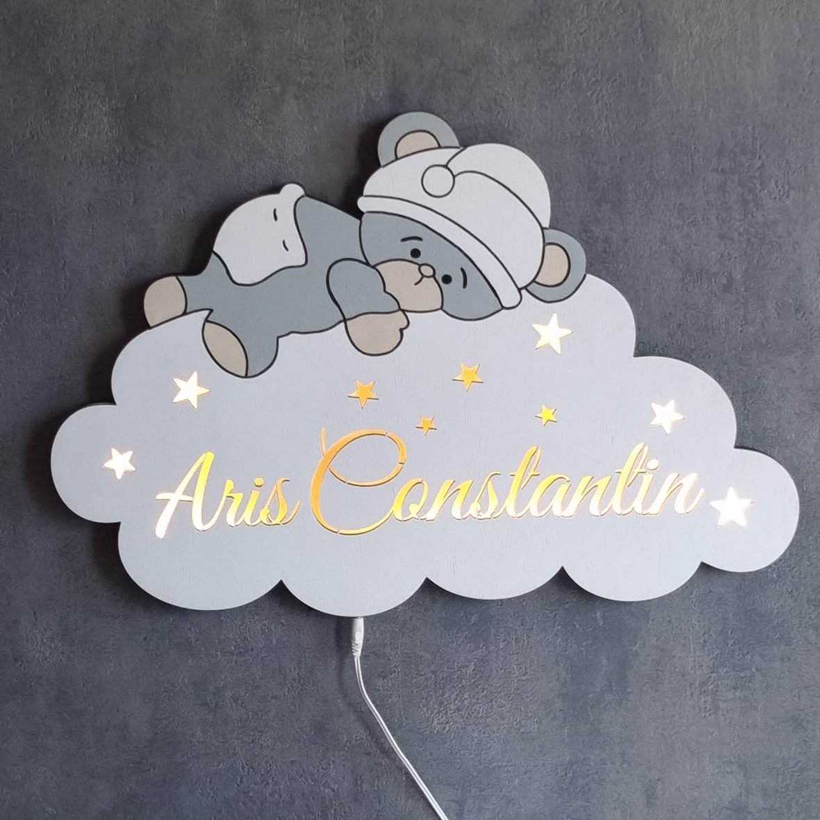 Lampa de veghe personalizata cu nume si ursulet pe nor gri-bej