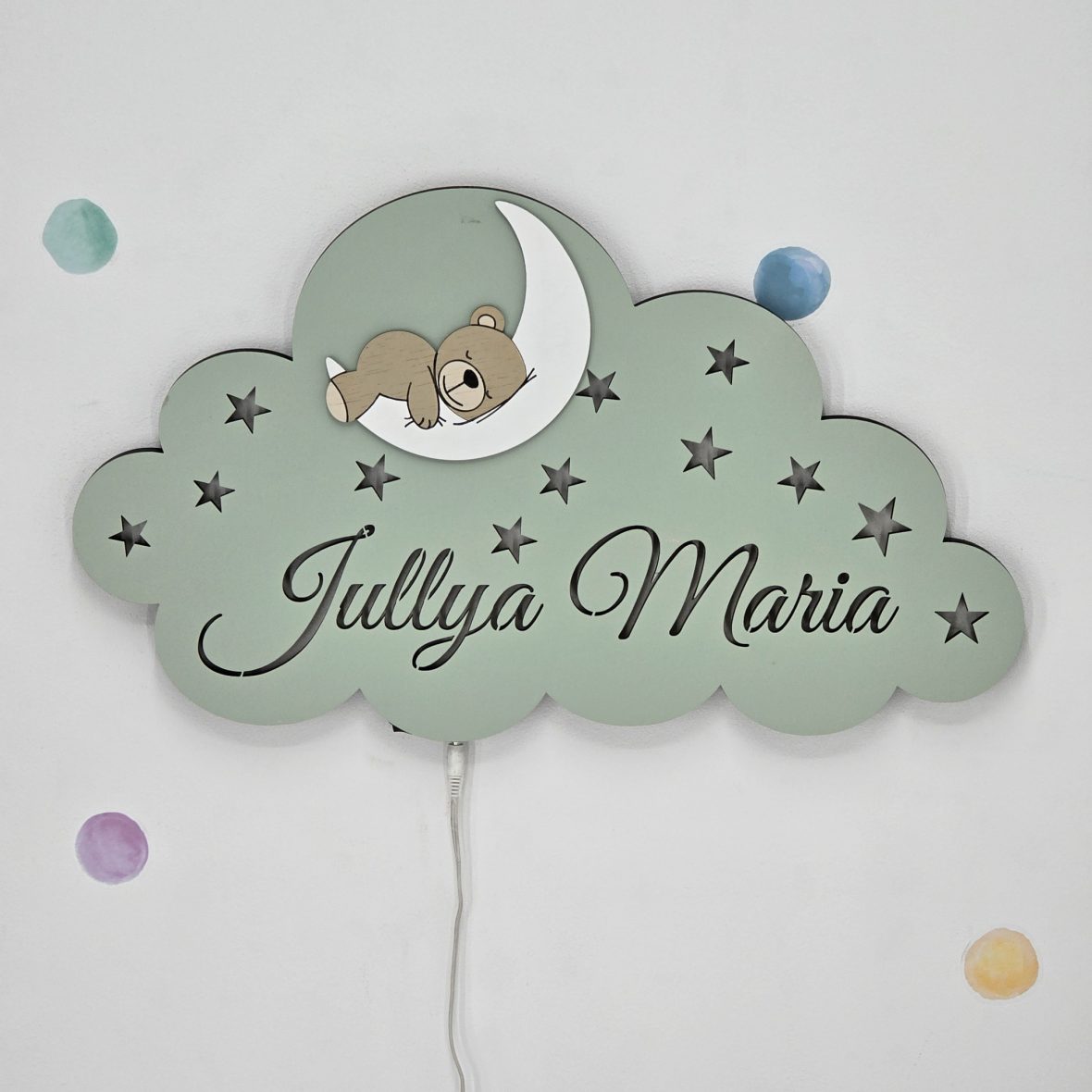 Lampa de veghe personalizata cu nume si ursulet pe luna – verde oliv
