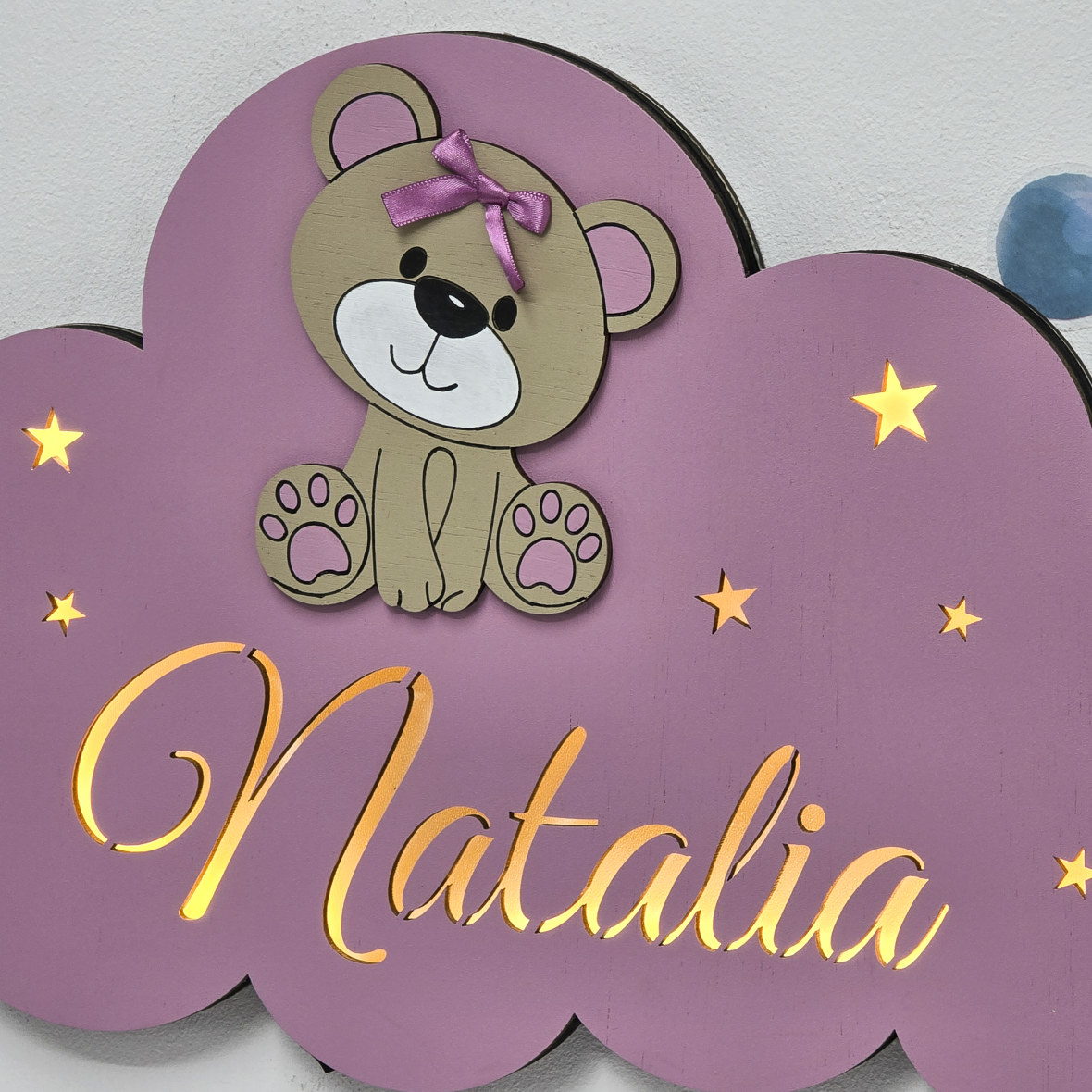 Lampa bebe personalizata cu ursulet cu fundita – plamaniu