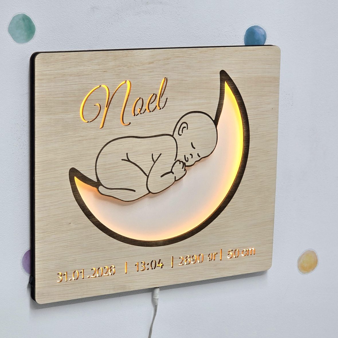Lampă de veghe personalizată pt bebeluși – Nume & datele nașterii