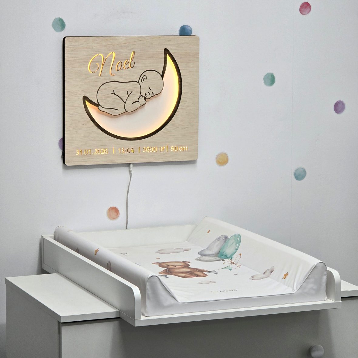 Lampă de veghe personalizată pt bebeluși – Nume & datele nașterii