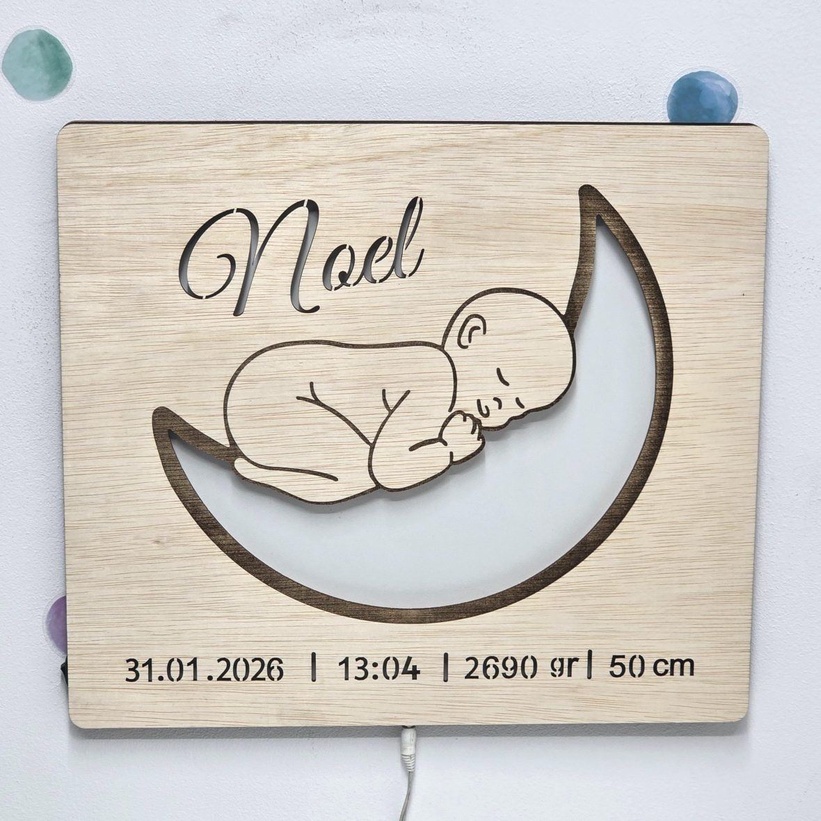 Lampă de veghe personalizată pt bebeluși – Nume & datele nașterii