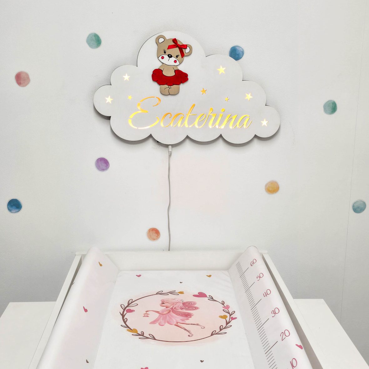 Lampa de veghe cu ursulet in fustita rosie